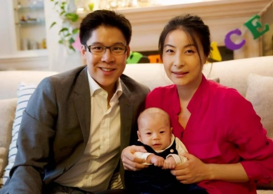 郭晶晶搬出霍家豪宅:独立女性的选择引发年轻人共鸣 郭晶晶搬出霍家豪宅:独立女性的选择引发年轻人共鸣