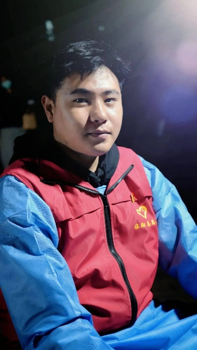 李文豪:一位平凡中的非凡人生 李文豪:一位平凡中的非凡人生
