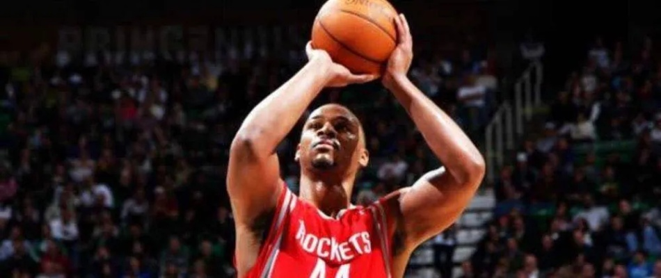 NBA投篮日记:赛场上的精准艺术 NBA投篮日记:赛场上的精准艺术