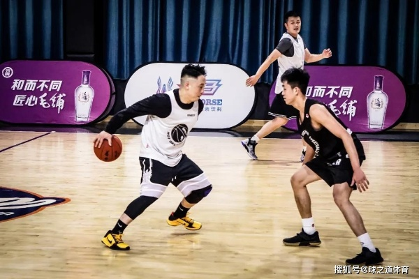 “脚踝终结者”横空出世:新一代篮球爱好者如何用技巧征服球场 “脚踝终结者”横空出世:新一代篮球爱好者如何用技巧征服球场