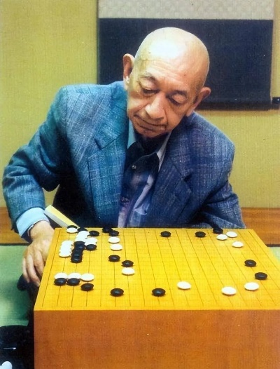 传奇棋圣吴清源:我用黑白棋子对抗命运,在19路棋盘上找到人生答案 传奇棋圣吴清源:我用黑白棋子对抗命运,在19路棋盘上找到人生答案
