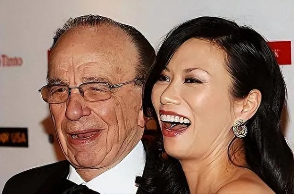 默多克与邓文迪离婚:豪门婚姻破裂背后的情感博弈与人生启示 默多克与邓文迪离婚:豪门婚姻破裂背后的情感博弈与人生启示