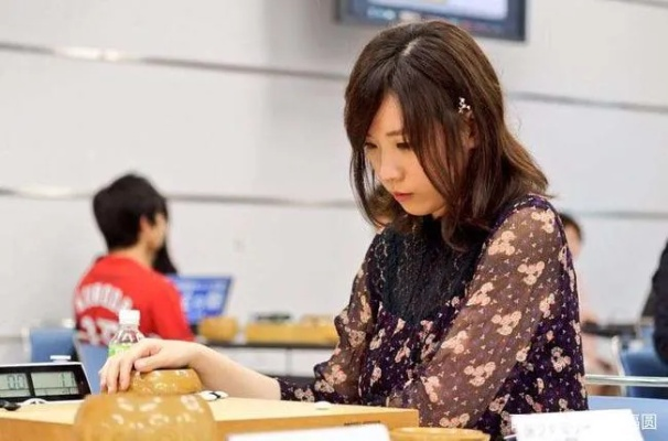谢依旻:围棋界的璀璨明星与她的传奇人生 谢依旻:围棋界的璀璨明星与她的传奇人生