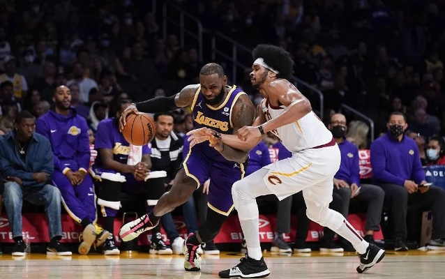 骑士VS76人:一场激情四溢的NBA对决,谁将笑到? 骑士VS76人:一场激情四溢的NBA对决,谁将笑到?