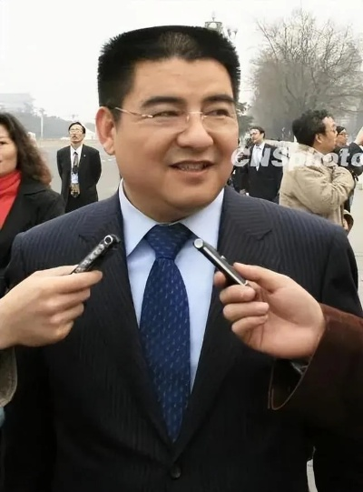 陈光标与莫言:慈善与文学的交织人生 陈光标与莫言:慈善与文学的交织人生