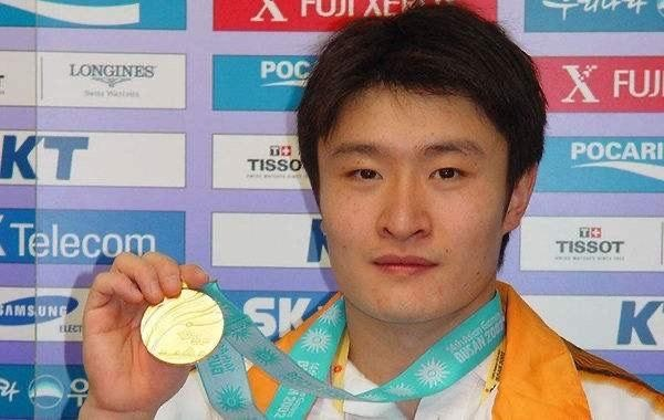 跳水名将王克楠:从辉煌到陨落,他用生命诠释体育精神 跳水名将王克楠:从辉煌到陨落,他用生命诠释体育精神