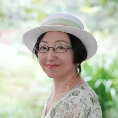 陈月:一位平凡女性的非凡人生 陈月:一位平凡女性的非凡人生
