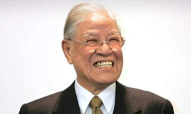 李登辉维基百科:揭秘台湾政坛传奇人物的争议人生 李登辉维基百科:揭秘台湾政坛传奇人物的争议人生