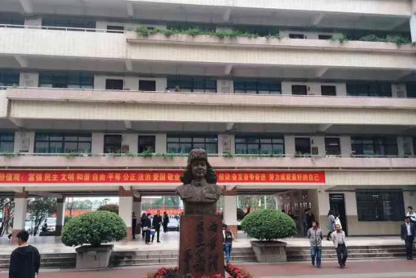 武汉市第四十九中学有多牛? 武汉市第四十九中学有多牛?