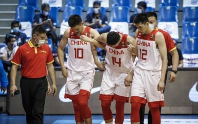 男篮49分胜新加坡!中国男篮展现碾压级统治力 男篮49分胜新加坡!中国男篮展现碾压级统治力
