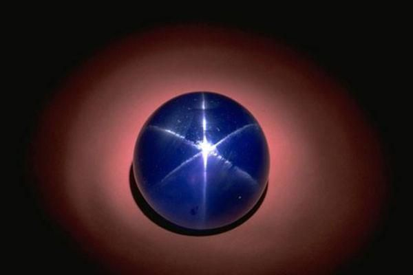 金克拉泽:探索神秘宝石的传奇与价值 金克拉泽:探索神秘宝石的传奇与价值