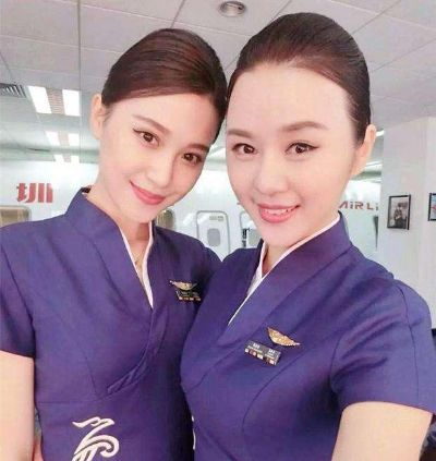 揭秘“空姐控”:为什么年轻人对空姐职业如此着迷? 揭秘“空姐控”:为什么年轻人对空姐职业如此着迷?