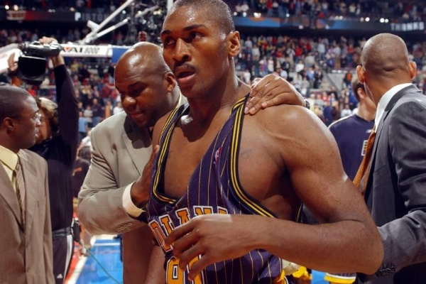 从罗恩·阿泰斯特到慈世平:一个NBA硬汉的自我救赎之路 从罗恩·阿泰斯特到慈世平:一个NBA硬汉的自我救赎之路