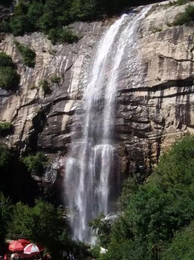 保定市天然瀑布有哪些 保定市天然瀑布有哪些