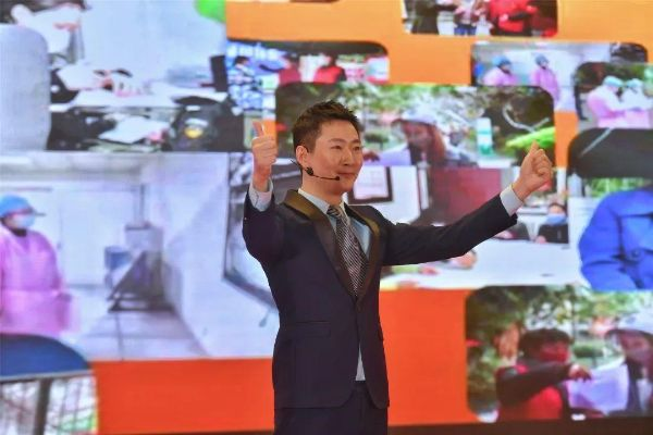 唐鹏:一位平凡中见伟大的时代楷模 唐鹏:一位平凡中见伟大的时代楷模