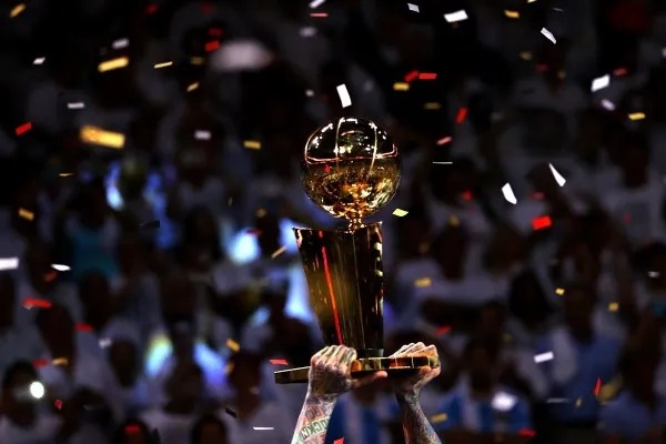 2023nba总决赛全场录像回放(NBA总决赛冠军奖杯)